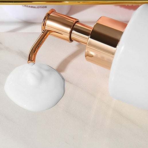 Fresh Body Lotion ( natural skin Lightening Lotion)Niacinamide creams with SPF++50 - elizkofbeauty